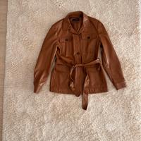 Giacca in finta pelle con cintura