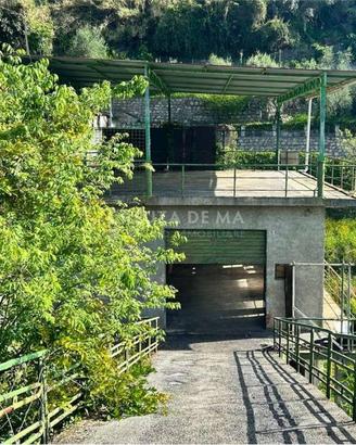 Immobile di 240 m² con 4 locali a Rapallo