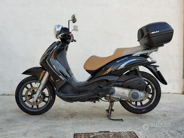 Beverly 300