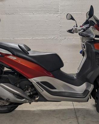 Piaggio MP3 300 Yourban ERL (2011)