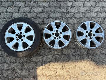 3 Cerchi in lega 16”