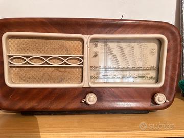 Radio antica Philips funzionante