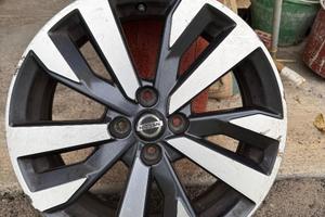 Cerchi in lega Nissan Micra