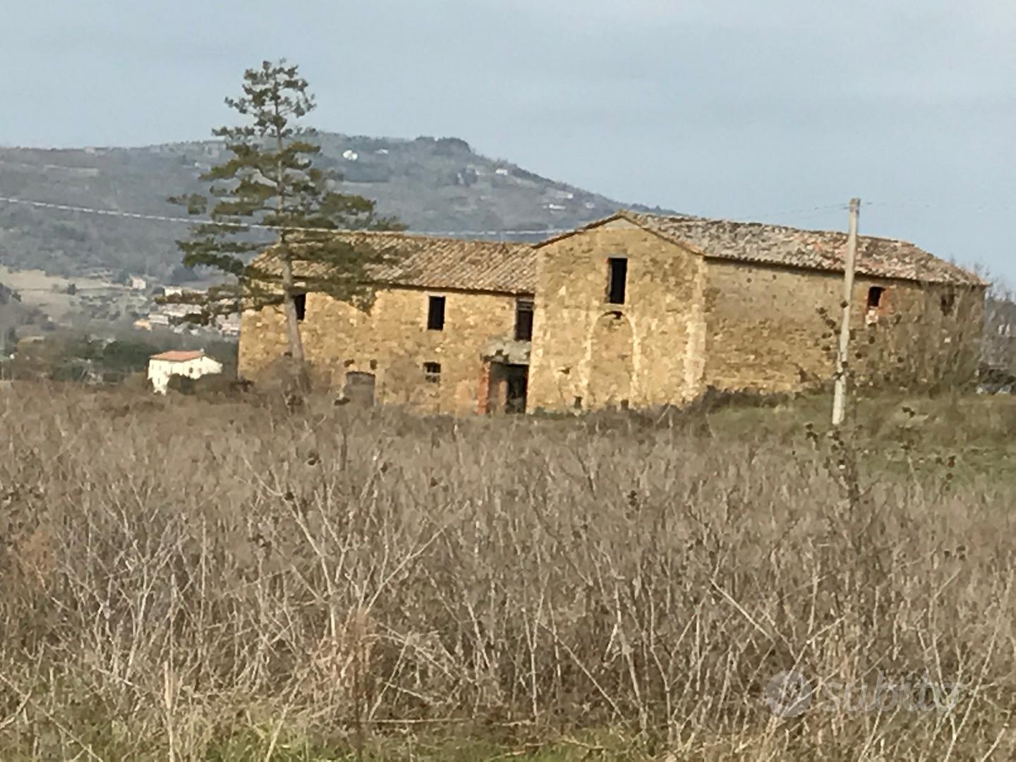 Casale in pietra e mattoni con annesso e terreno - Vista 5