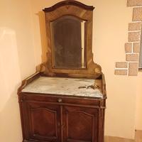 Mobile in legno antico 