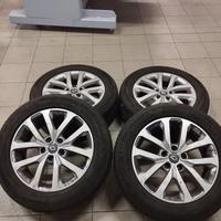 CERCHI ORIGINALI RENAULT GOMMATI 215/60 R17