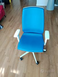 Sedia ufficio ergonomica CUF Milano modello ORIA