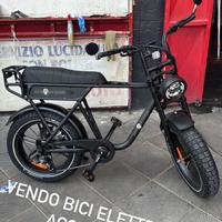 Bici elettrica con acceleratore