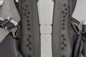 Paraschiena Alpinestars Nucleon KR-2