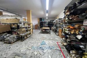 Immobile di 260 m² a Grumo Nevano