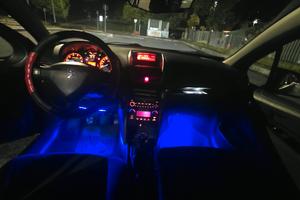 Peugeot 207 1.4 90cv – ideale per Neopatentati