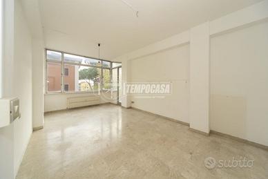 APPARTAMENTO SITO IN UN PALAZZO SIGNORILE