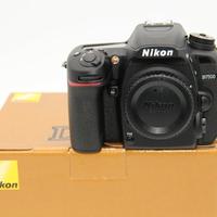 Nikon D7500 reflex 20.9 mpx + 4 obiettivi