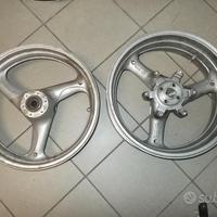 Guzzi Breva 850 Norge 1200 : cerchio 17"