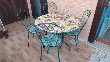 Tavolo e sedie giardino/terrazzo