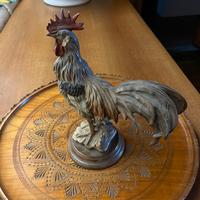 Statuina in ceramica con galletto