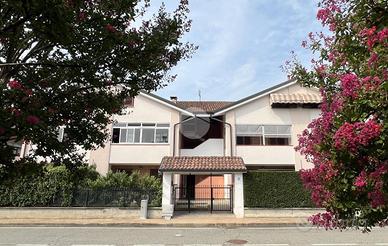 5 LOCALI A BORGARO TORINESE