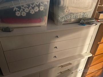 Cassettiera tre cassetti