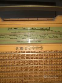 radio vintage fhilips  transistor 