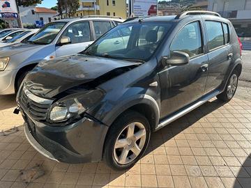 Dacia Sandero 1.5 dCi 70CV 2010 sinistrata