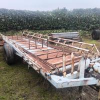 Rimorchio agricolo autoscaricante