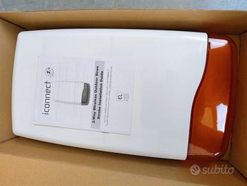 sirena da esterno ICONNECT wireless autoalimentata