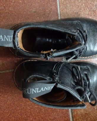 Scarpe: Anfibi neri bambina Grunland n°33