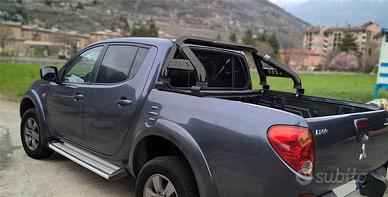 Mitsubishi L200 2005>2015 Roll Bar Nero con stop