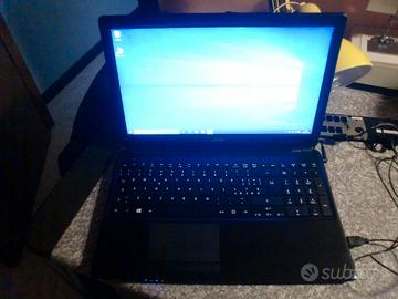 pc portatile acer e1-522 usato