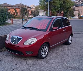Lancia ypsilon 1.3 multijet full optional 
