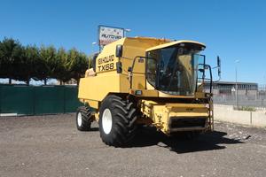 Mietitrebbia new holland tx 68