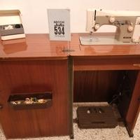 macchina da cucire Necchi anni 60