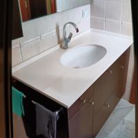 Mobile bagno sospeso