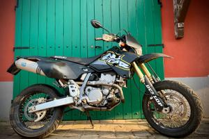 SUZUKI DR-Z 400 SM (40Cv) con scarico LeoVince X3