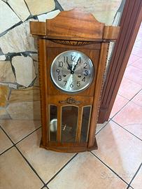 Orologio a pendolo da parete vintage