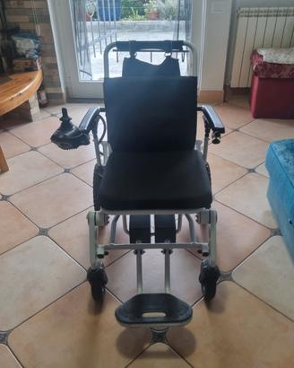 Sedia a rotelle elettrica