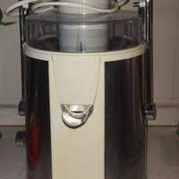 Centrifuga per estrarre succo di frutta e verdura