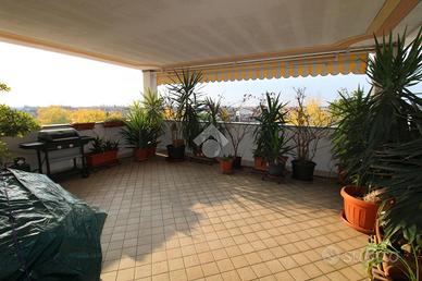 4 LOCALI A ROMANO DI LOMBARDIA