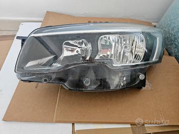 Fanale anteriore Peugeot 508 sw 2019