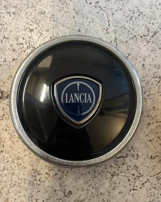 Coprimozzo Lancia Ypsilon r15 nero lucido