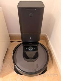 iRobot Roomba i7 con base autopulente