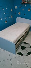 letto ad una piazza ragazzo celeste 