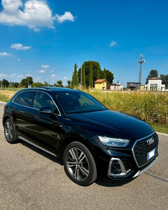 Audi Q5 S Line  Quattro ibrida ricaricabile
