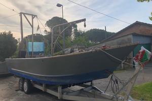 Barca autosvuotante 7mt senza fuoribordo