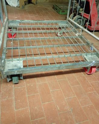 carrelli a  rotelle con sponde 