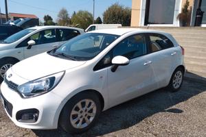 KIA rio GPL 0K 2035 neopatentati PERMUTE finanziab