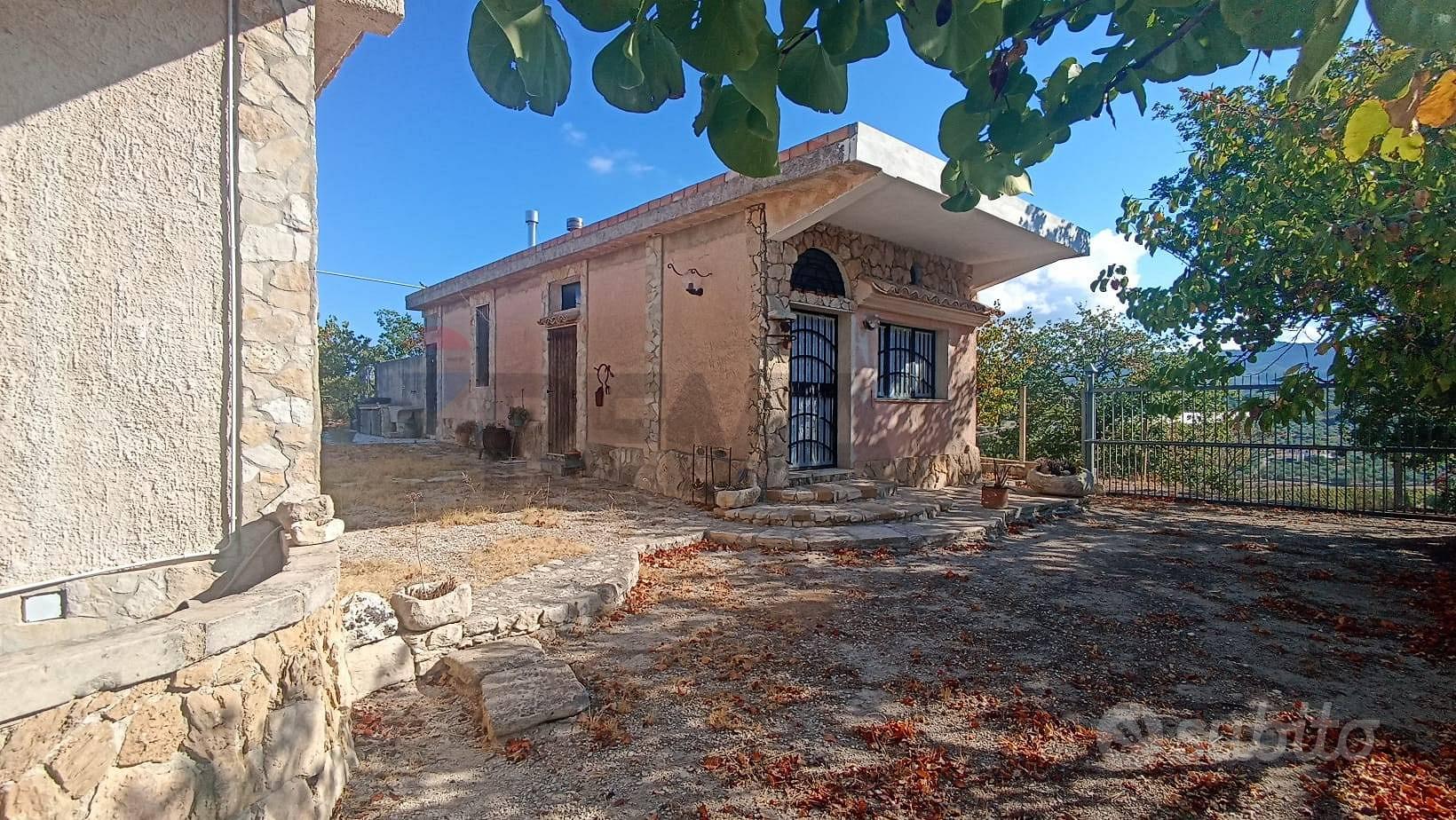 Rustico - Chiaramonte Gulfi - Vista 2