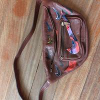 Borsello in pelle customizzato