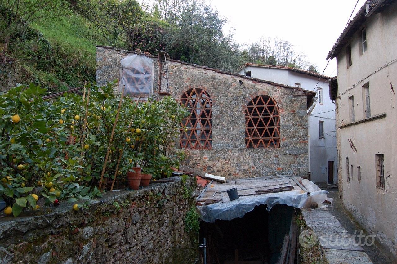 Fabbricato ex fienile - Vista 2