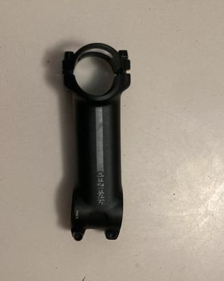 Genesis Gravel attacco manubrio